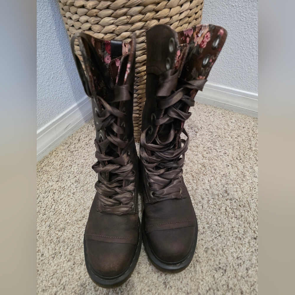 Dr.Martens Triumph 1914 Floral Brown Fold Down Big Eyes Chic Leather Size 8 - Picture 5 of 11